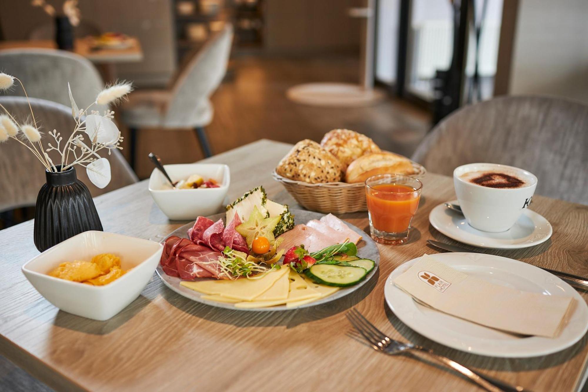 Flair Hotel Stadt โฮกซ์เตอร์ ภายนอก รูปภาพ